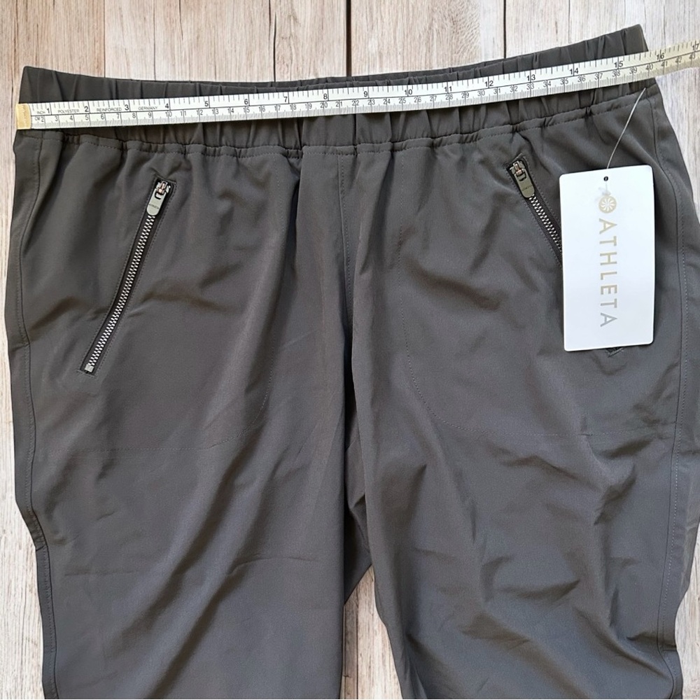 NWT Athleta Aspire Ankle Pant 10P - Picture 9 of 11